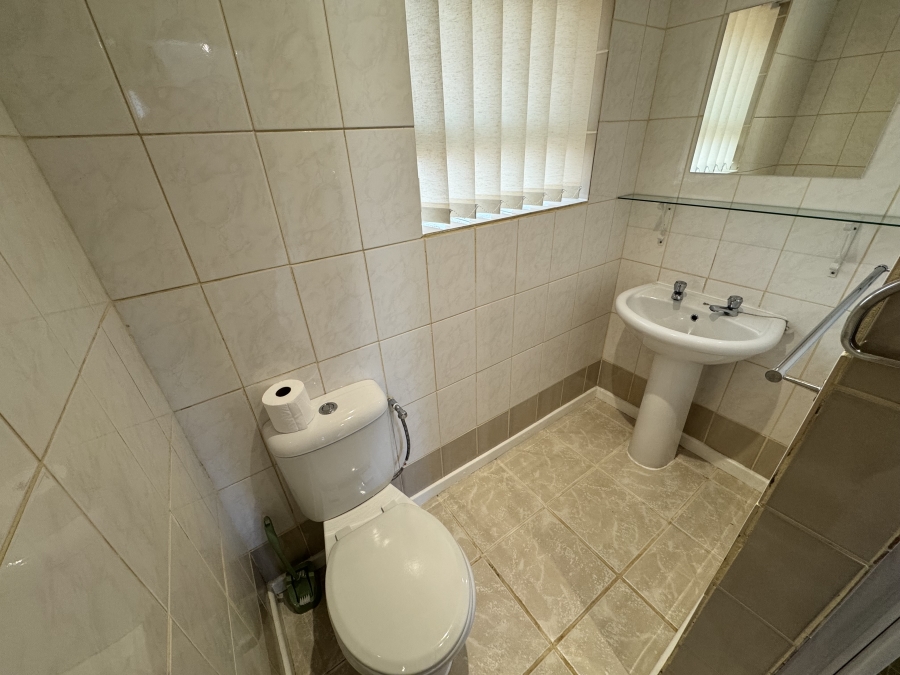 To Let 1 Bedroom Property for Rent in Stilbaai Wes Western Cape